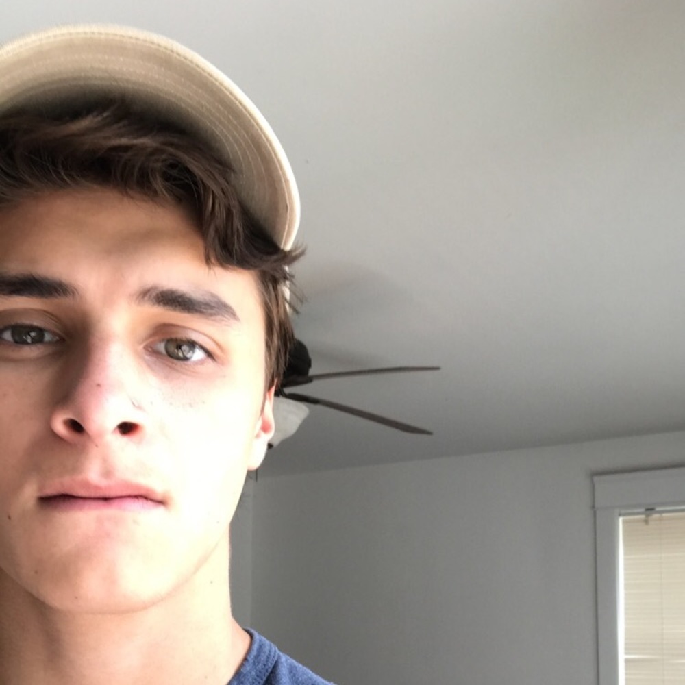 Meet your Posher, Lorenzo